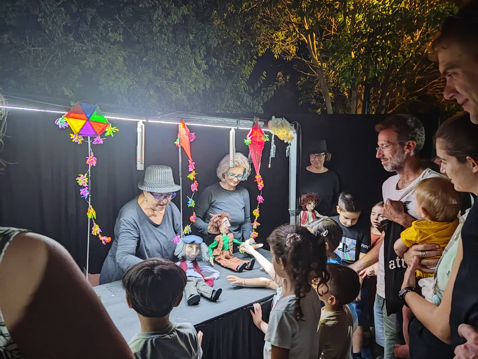 πειραματική σκηνή: "το ταξίδι του φερεϋντούν" στα πλαίσια του 3ου παιδικού φεστιβάλ του δήμου καλαμάτας 6