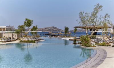 Το W Costa Navarino υποδέχεται τους πρώτους επισκέπτες 36