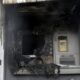  Έβαλαν φωτιά σε ΑΤΜ από το οποίο οι διαρρήκτες άρπαξαν χρήματα 49