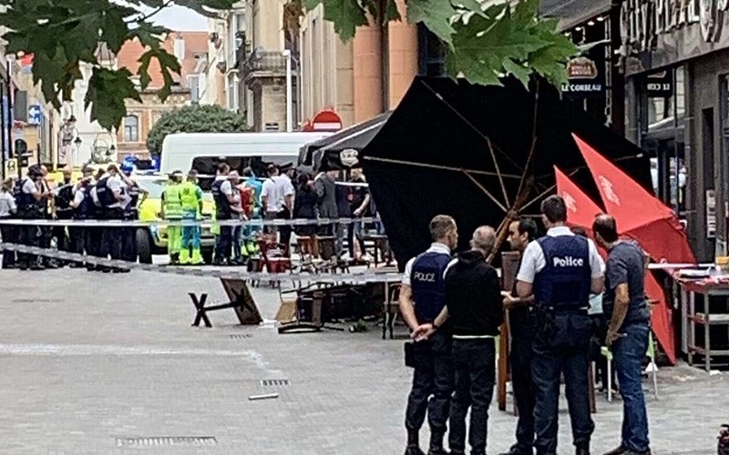Φορτηγό «έπεσε» σε καφετέρια στις Βρυξέλλες - Έξι τραυματίες -Βίντεο 1