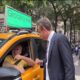 Μία απρόσμενη αλλά και ευχάριστη συνάντηση είχε ο Κυριάκος Μητσοτάκης, περπατώντας στη Νέα Υόρκη (Βίντεο) 9