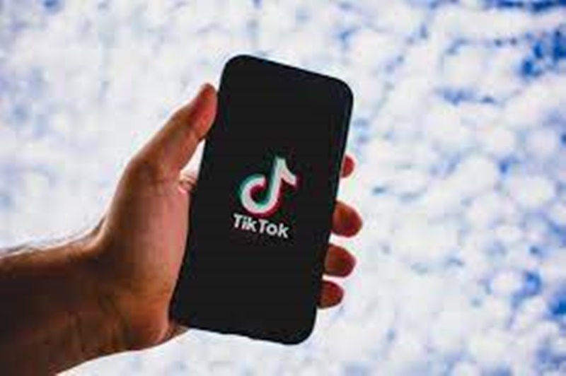 «Έπεσε» η πλατφόρμα του TikTok – Προβλήματα σε αρκετές χώρες 3