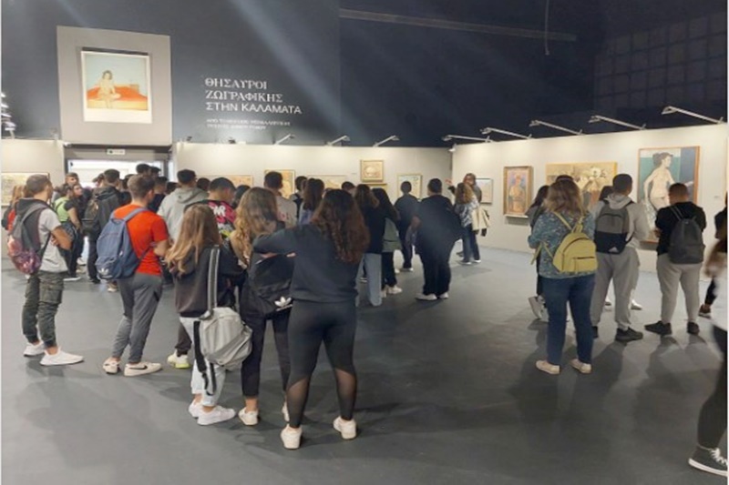 Μικροί και μεγάλοι επισκέπτονται καθημερινά την έκθεση «Θησαυροί Ζωγραφικής στην Καλαμάτα από το Μουσείο Νεοελληνικής Τέχνης Δήμου Ρόδου» 5