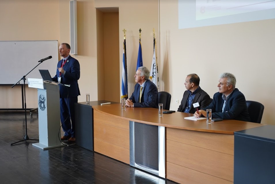Επίσκεψη κορυφαίων Αμερικανικών Πανεπιστημίων στο Πανεπιστήμιο Πελοποννήσου 23 Επίσκεψη κορυφαίων Αμερικανικών Πανεπιστημίων στο Πανεπιστήμιο Πελοποννήσου 12
