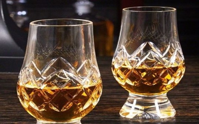 Ποια η διαφορά μεταξύ σκωτσέζικου ουίσκι, ιρλανδικού ουίσκι και μπέρμπον 1