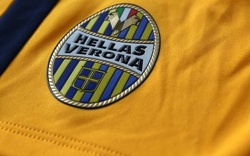 Ξέρεις γιατί η ιταλική ομάδα Βερόνα έχει την ονομασία «Ελλάς Βερόνα»; 1