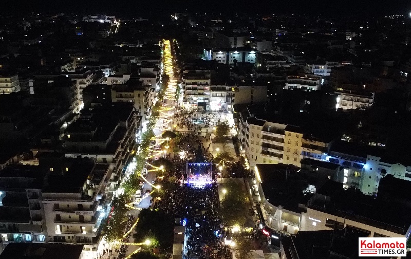 Η Καλαμάτα στις 6 πόλεις της Ελλάδας που ξεχωρίζουν για τον γιορτινό στολισμό τους 1