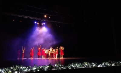 Φωτογραφίες από τη Χριστουγεννιάτικη παράσταση της Δημοτικής Σχολής Χορού Καλαμάτας 28