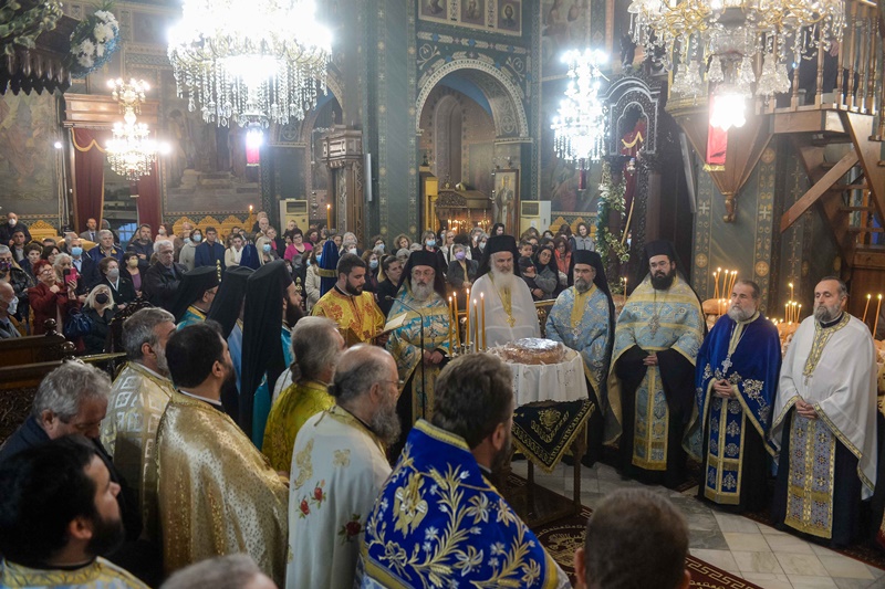 Πλήθος πιστών και κληρικών στον Εσπερινό του Αγίου Νικολάου "Φλαρίου" στην Καλαμάτα 13