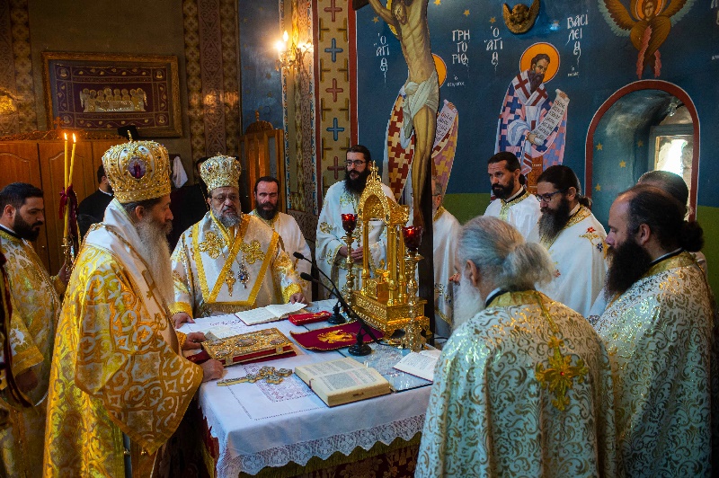 Με λαμπρότητα τα Θυρανοίξια του Οσίου Βησσαρίωνος στη Μεσσηνία 34 Με λαμπρότητα τα Θυρανοίξια του Οσίου Βησσαρίωνος στη Μεσσηνία 23
