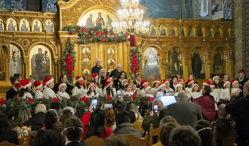 "Τραγουδώντας για τα Χριστούγεννα" στον Ιερό Ναό των Ταξιαρχών Καλαμάτας 7