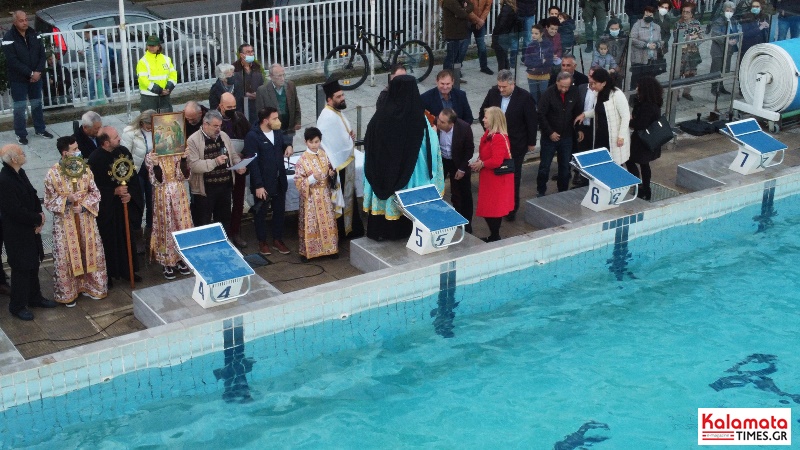 Με λαμπρότητα τελέστηκε ο αγιασμός των υδάτων στο Κολυμβητήριο Καλαμάτας 39