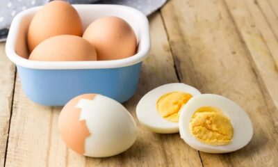 Πόσο αντέχουν στο ψυγείο τα βραστά αυγά; 25