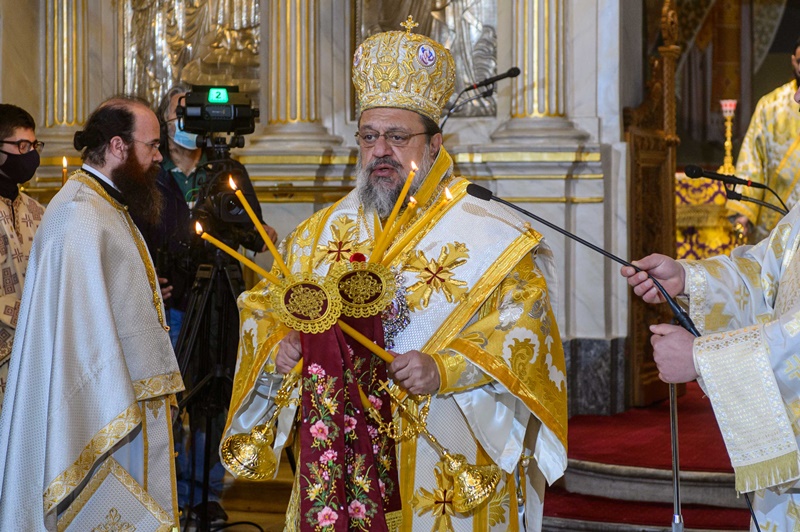 Μεσσηνίας Χρυσόστομος : Υποκλινόμαστε στους συγγενείς… αγανακτούμε για τον τρόπο και τα αίτια του δυστυχήματος 9