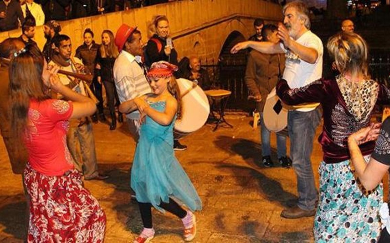 Έθιμα και παραδόσεις των Ρομά στο φεστιβάλ Εντερλέζι στην Καλαμάτα 1