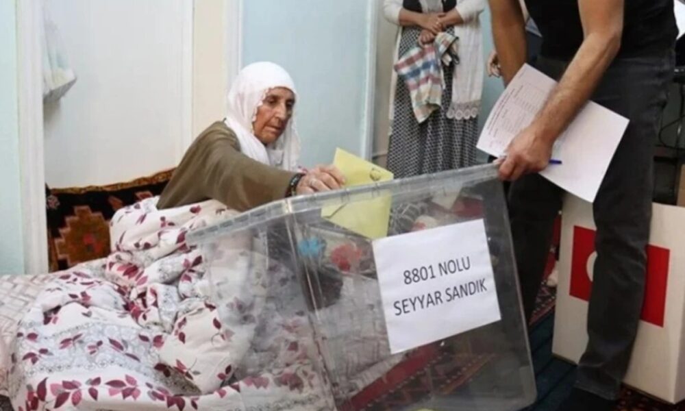 Εκλογές Τουρκία: Μεταφέρουν τις κάλπες μέχρι και στα σπίτια ασθενών για να ψηφίσουν 7