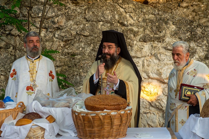 Ο Εσπερινός της Αγίας Τριάδος στο όρος Καλάθι, πλησίον της οροσειράς του Ταϋγέτου 9