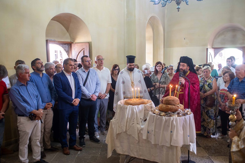 πανηγύρισε ο ιστορικός ναός των αγίων αποστόλων καλαμάτας 10