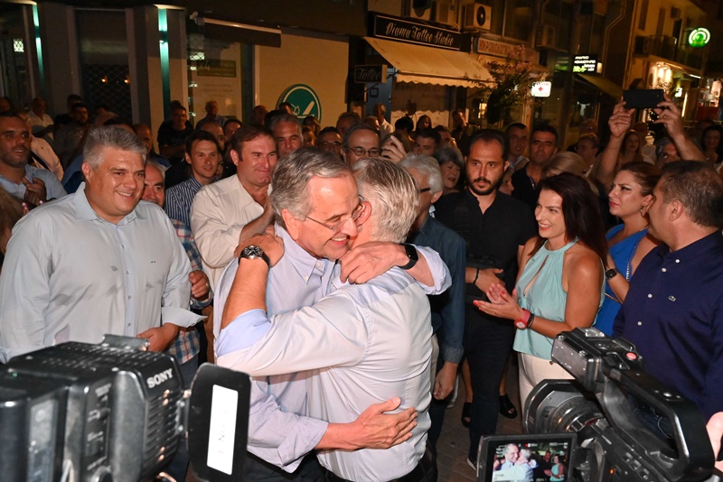 Τα εκλογικά κέντρα Πτωχού και Βασιλόπουλου επισκέφτηκε ο επισκέφτηκε ο πρώην Πρωθυπουργός Αντώνης Σαμαράς 10