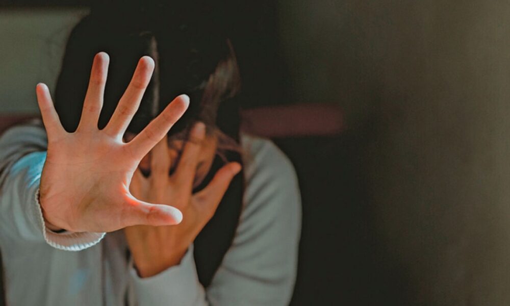 «Φώναζα, γιατί μου βίασες το παιδί και με ειρωνευόταν» ‑ Πώς ο 50χρονος περιγράφει το φονικό στον Βόλο 27