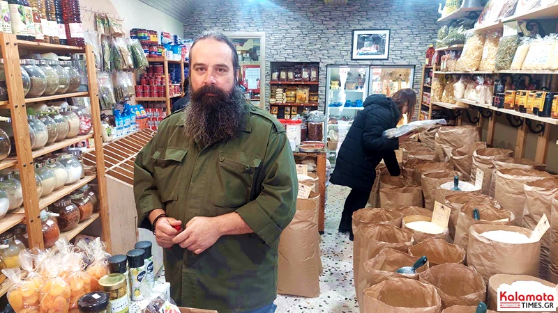 «Το Σπίτι του Αγρότη» μπήκε στην καρδιά της Κεντρικής Αγοράς Καλαμάτας – Μια οικογενειακή ιστορία γεύσης από το 1995 18