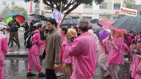 Καλαματιανό Καρναβάλι 2024: Ξεφάντωσαν μέσα στη βροχή οι καρναβαλιστές 40