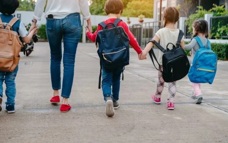 Επίδομα παιδιού: Αυξάνεται έως και 60% ‑ Οι αλλαγές και τα νέα ποσά για τους δικαιούχους 1