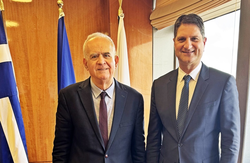 Ο Δήμαρχος Μεσσήνης στον Υφυπουργό Προστασίας του Πολίτη Γιάννη Λαμπρόπουλο 1