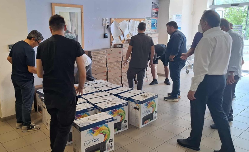 Ανώνυμος δωρητής προσέφερε 65 φορητούς υπολογιστές και 20 εκτυπωτές στον Δήμο Καλαμάτας 5