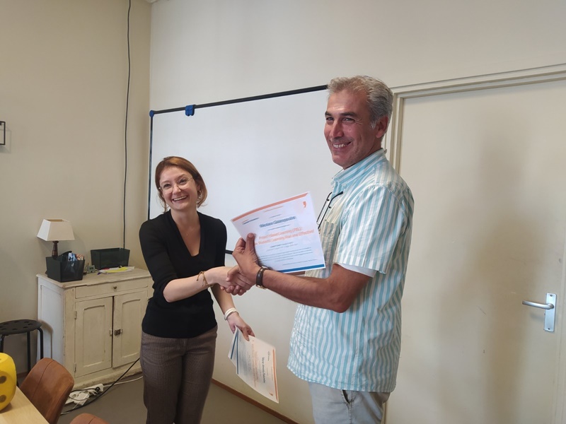 3ο ΓΕΛ ΚΑΛΑΜΑΤΑΣ: Ποιότητα και ανθρωπιά στην εκπαιδευτική διαδικασία - στοχεύοντας σε μια σύγχρονη εκπαίδευση με ανθρώπινο και δημιουργικό πρόσωπο 7