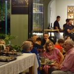 «Η Ποικιλία» άναψε φωτιές στην Καλαμάτα – Εντυπωσιακά εγκαίνια με γεύσεις στα κάρβουνα! 54