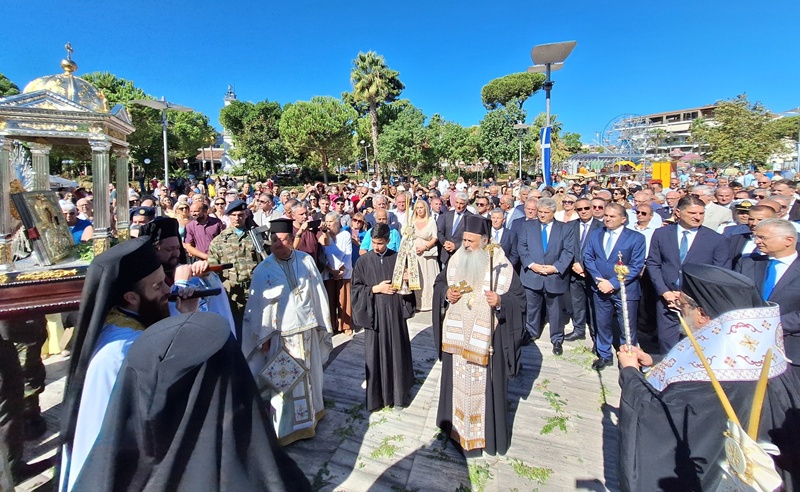 Η Μεσσήνη υποδέχτηκε την Ιερή Εικόνα της Θεομήτορος από το Βουλκάνο 13 Η Μεσσήνη υποδέχτηκε την Ιερή Εικόνα της Θεομήτορος από το Βουλκάνο 6