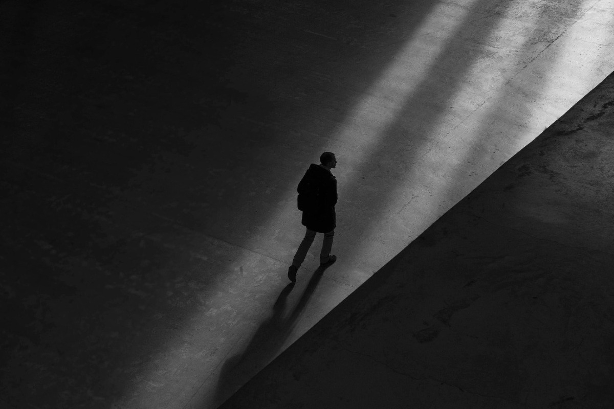 Η μοναξιά σκοτώνει την οικονομία: Το φαινόμενο που κοστίζει δισεκατομμύρια 3