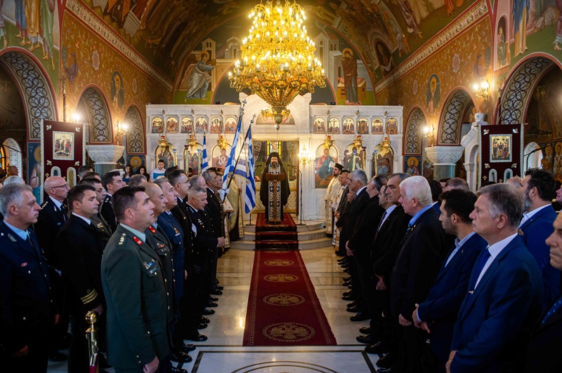 Με λαμπρότητα τιμήθηκε η Ναυμαχία του Ναυαρίνου 15 Με λαμπρότητα τιμήθηκε η Ναυμαχία του Ναυαρίνου 8
