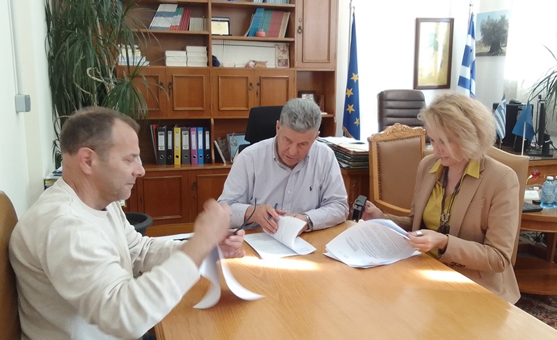 Υπογράφηκε η σύμβαση για το έργο καθαρισμού ρεμάτων στη Μεσσηνία 1