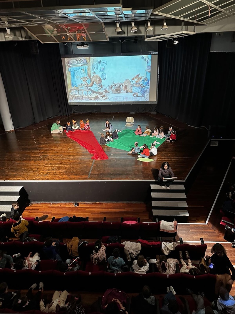 Με επιτυχία ολοκληρώθηκε το 2ο Φεστιβάλ Παιδικού Βιβλίου Καλαμάτας 17 Με επιτυχία ολοκληρώθηκε το 2ο Φεστιβάλ Παιδικού Βιβλίου Καλαμάτας 10