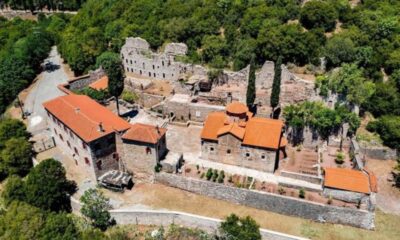 Οι εκδρομείς του Σ.Π.Ο.Κ. ''Ο Ευκλής'' κόβουν πίτα στα Φίλια Καλαβρύτων. 68