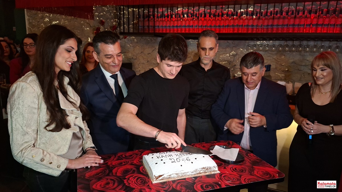 Σε κλίμα ενότητας και αισιοδοξίας η κοπή της Πρωτοχρονιάτικης πίτας του ΚΑΑ «Διάπλαση» 70