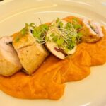 Luna Lounge: Το all-day σημείο συνάντησης που συνεχίζει την ιστορία της Στοάς Βαρβουτσή 15