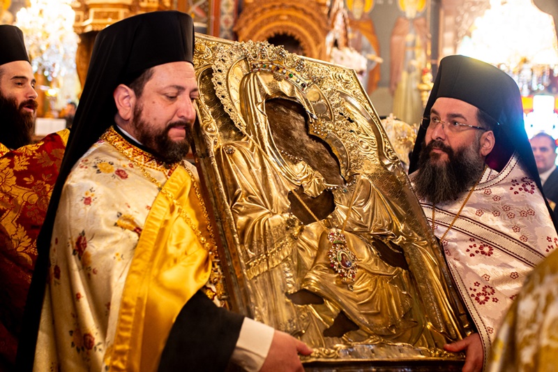 Επέστρεψε στον Θρόνο Της η Παναγία η “Υπαπαντή” 7