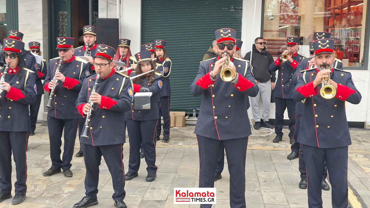 Χωρίς Φιλαρμονική η παρέλαση της 25ης Μαρτίου στην Καλαμάτα 7
