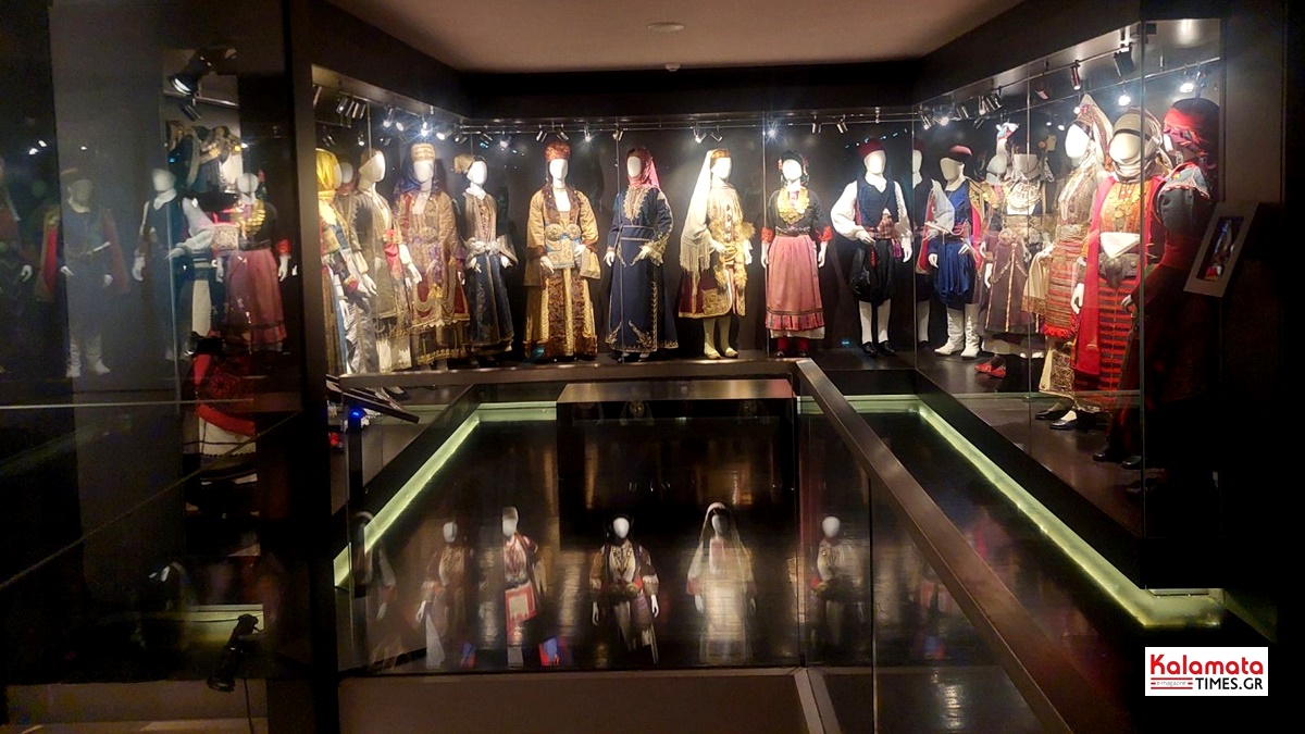 Καλαμάτα: «7 Γυναίκες Υφαίνουν το Σήμερα» – Έκθεση στο Μουσείο Συλλογή Ελληνικών Ενδυμασιών Βικτωρία Γ. Καρέλια 32