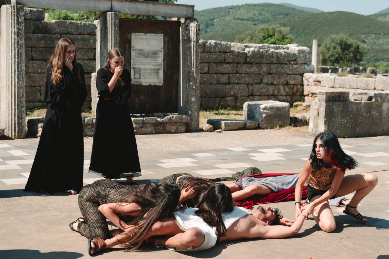 «Χοηφόροι» στα ισπανικά στην Αρχαία Μεσσήνη – Εντυπωσίασε το Teatro Balbo 11
