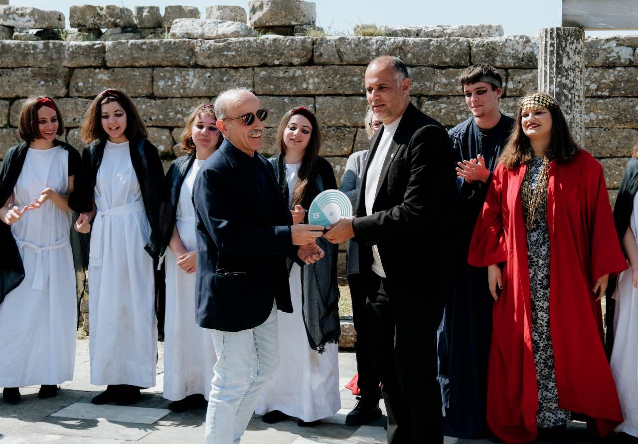 «Πέρσες» του Αισχύλου από το 1ο ΓΕΛ Μεσσήνης εντυπωσίασαν στο Φεστιβάλ Αρχαίου Δράματος 8