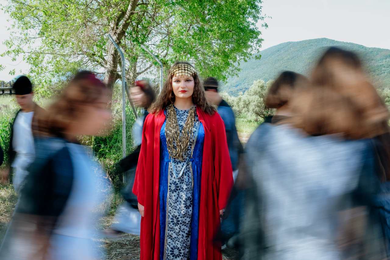 «Πέρσες» του Αισχύλου από το 1ο ΓΕΛ Μεσσήνης εντυπωσίασαν στο Φεστιβάλ Αρχαίου Δράματος 10