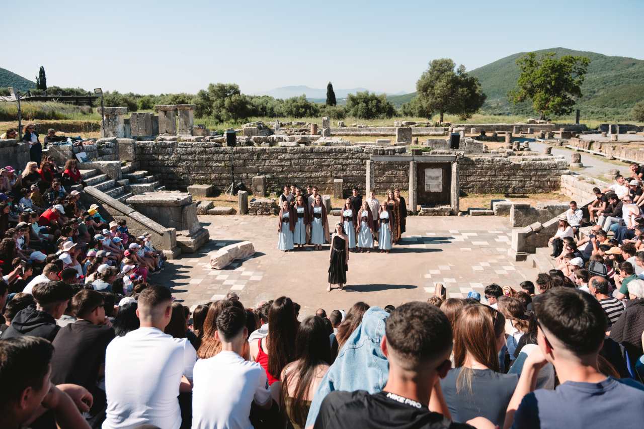 Συγκίνησε η «Ελένη» του Ευριπίδη από το Λύκειο Πεταλιδίου στην Αρχαία Μεσσήνη 12