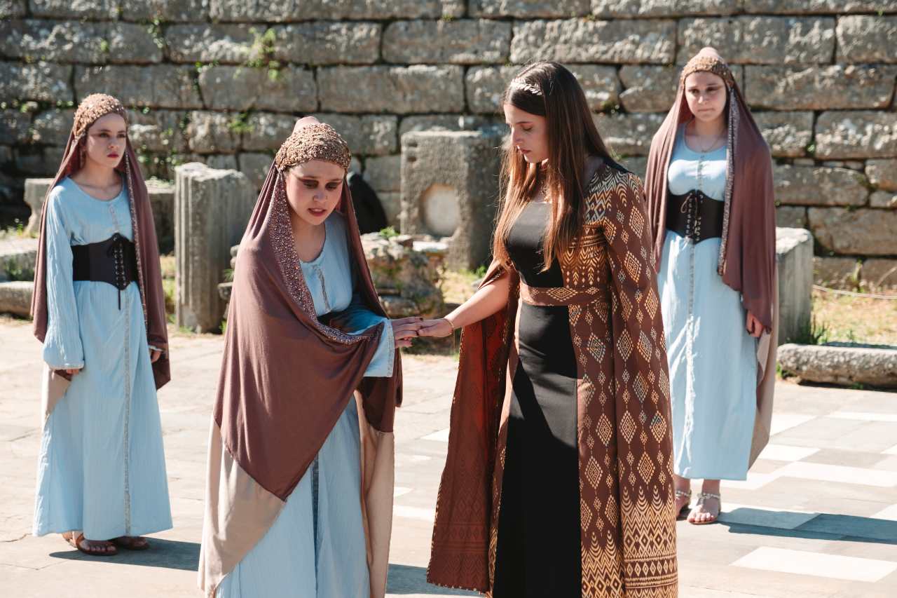 Συγκίνησε η «Ελένη» του Ευριπίδη από το Λύκειο Πεταλιδίου στην Αρχαία Μεσσήνη 13