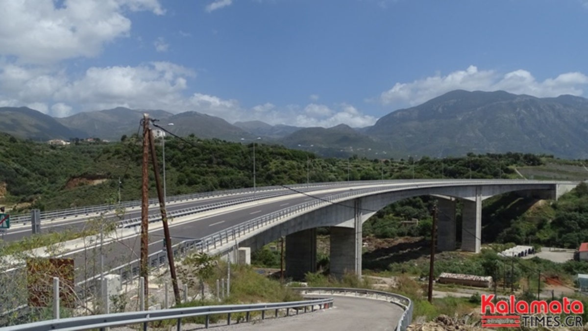 Καλαμάτα: Το ΚΚΕ τιμά τους εκτελεσμένους αγωνιστές της Πρωτομαγιάς 1944 1