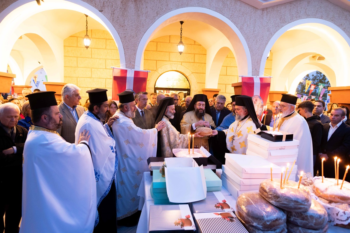 Πλήθος πιστών στον Εσπερινό της Ζωοδόχου Πηγής στην Σγράπα Μεσσηνίας 9