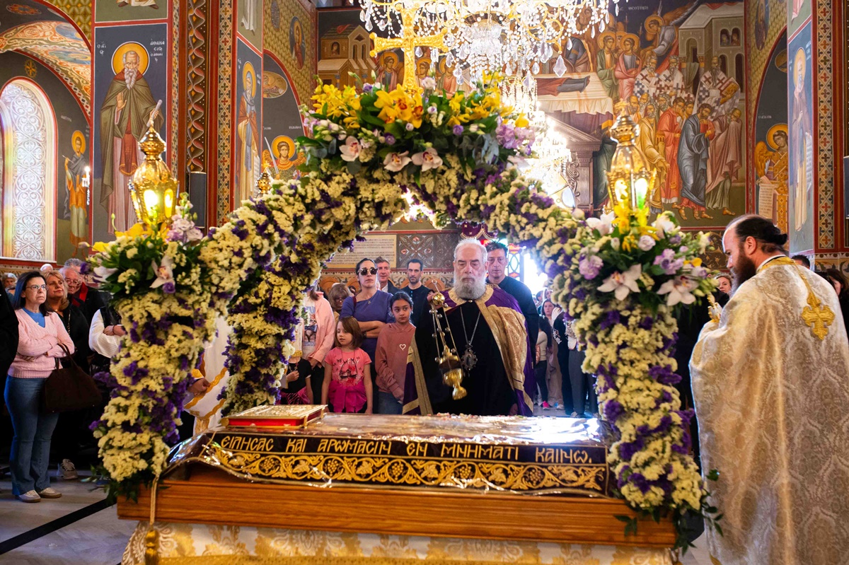 Ο Εσπερινός της Αποκαθήλωσης στον Ιερό Μητροπολιτικό Ναό της Υπαπαντής του Χριστού Καλαμάτας 5